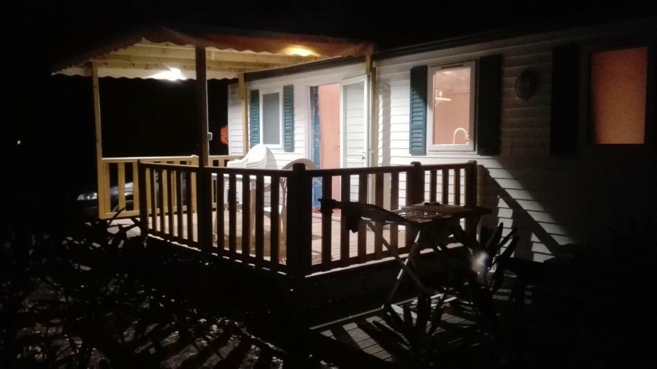 Shaka Aum Hotell Sigean Exteriör bild